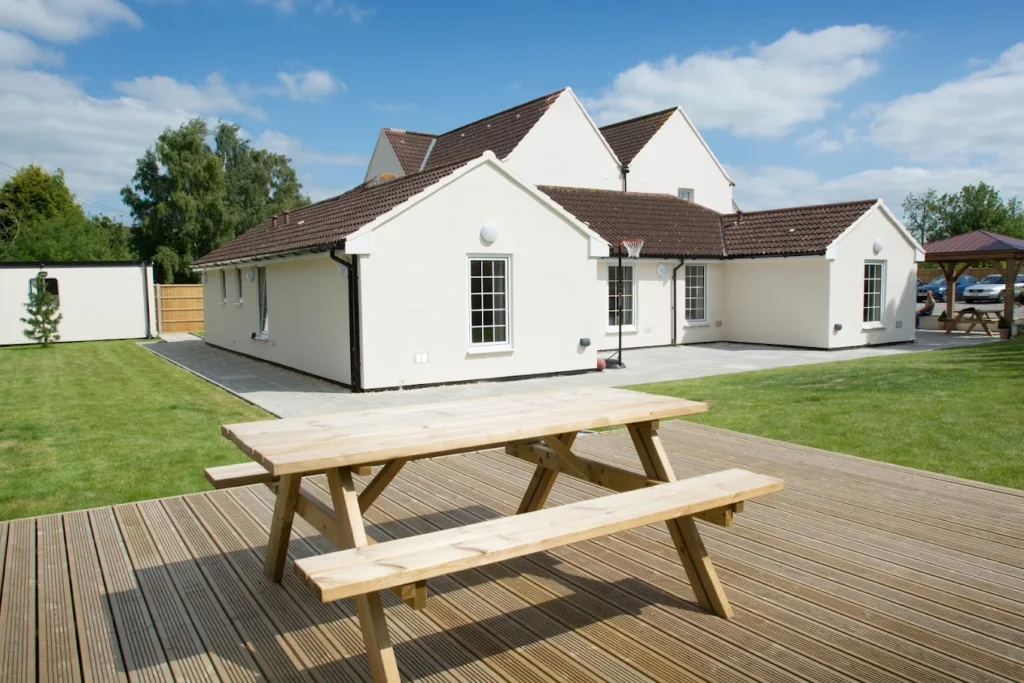 gladstones clinic costwold exterior